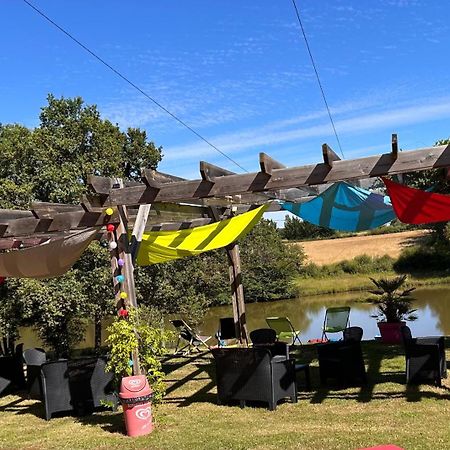 Camping Les Petites Minaudieres Coussay-les-Bois Exteriér fotografie