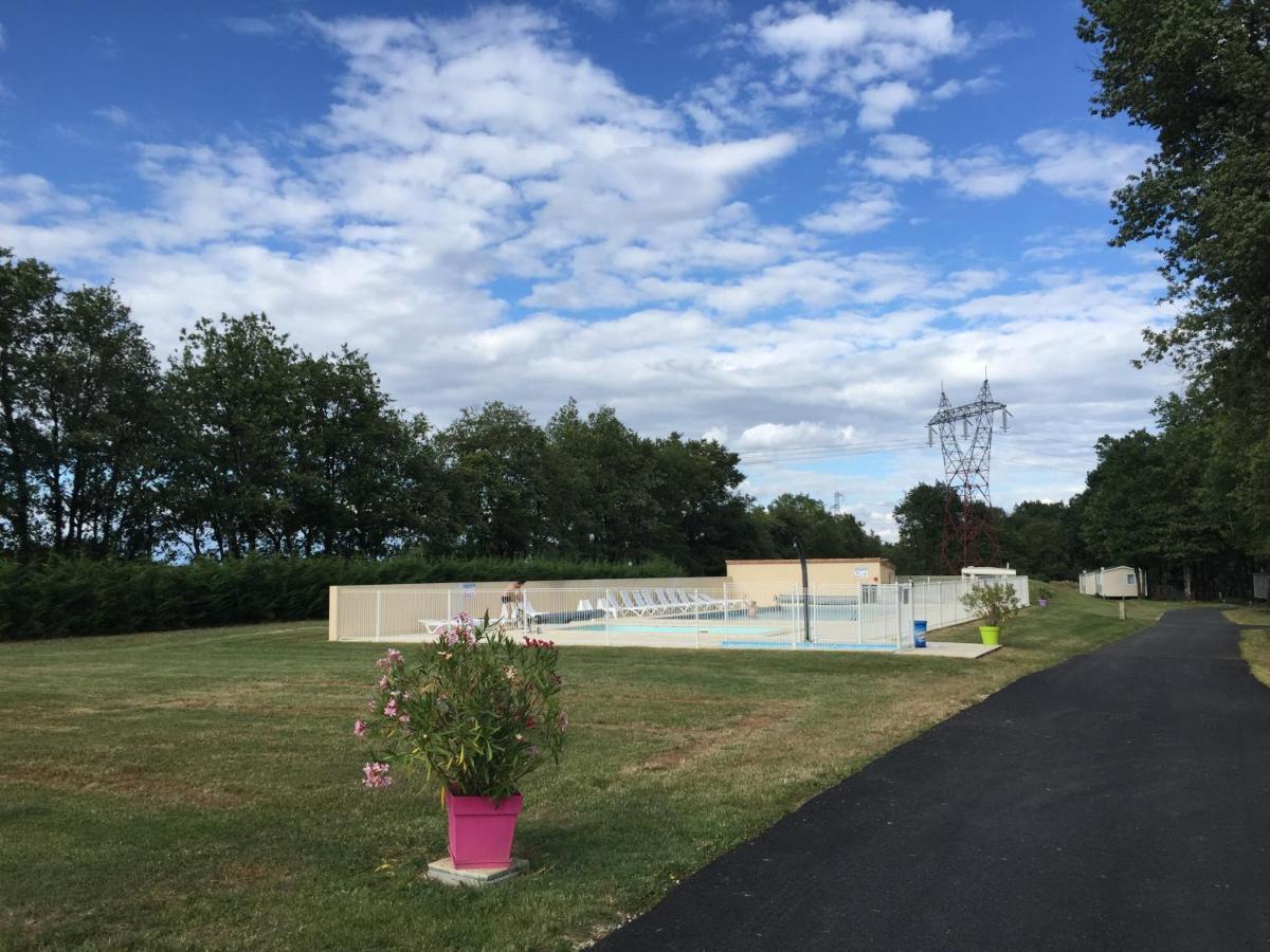 Camping Les Petites Minaudieres Coussay-les-Bois Exteriér fotografie