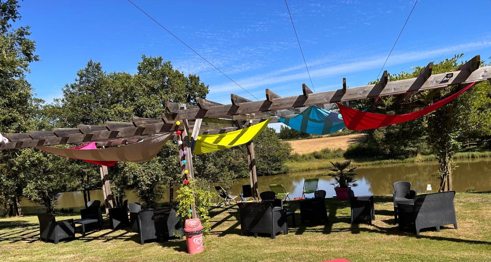 Camping Les Petites Minaudieres Coussay-les-Bois Exteriér fotografie